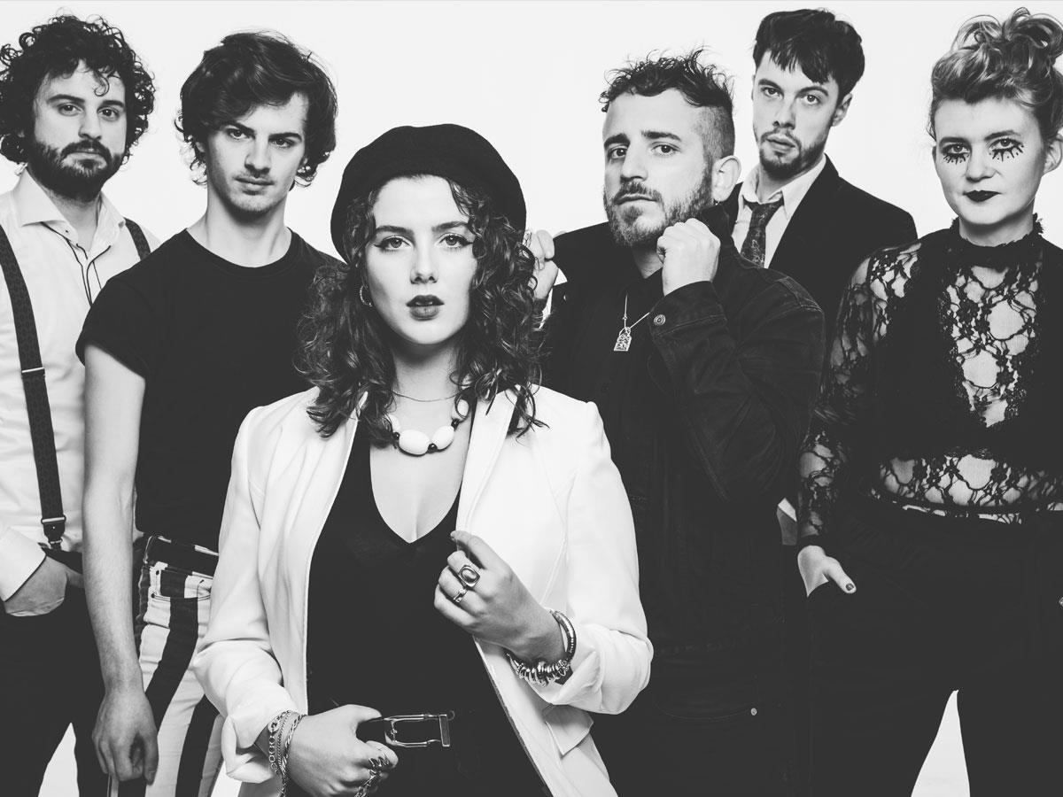 Holy Moly and the Crackers 티켓, 투어 및 콘서트 정보 Live Nation 대한민국