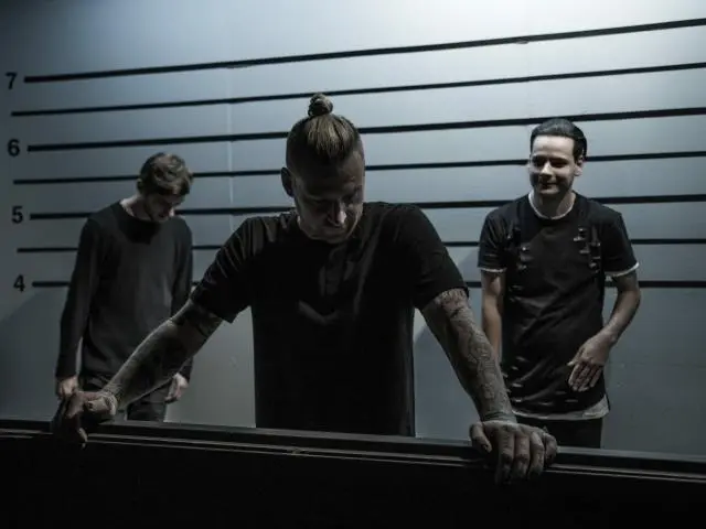Slaves (US)
