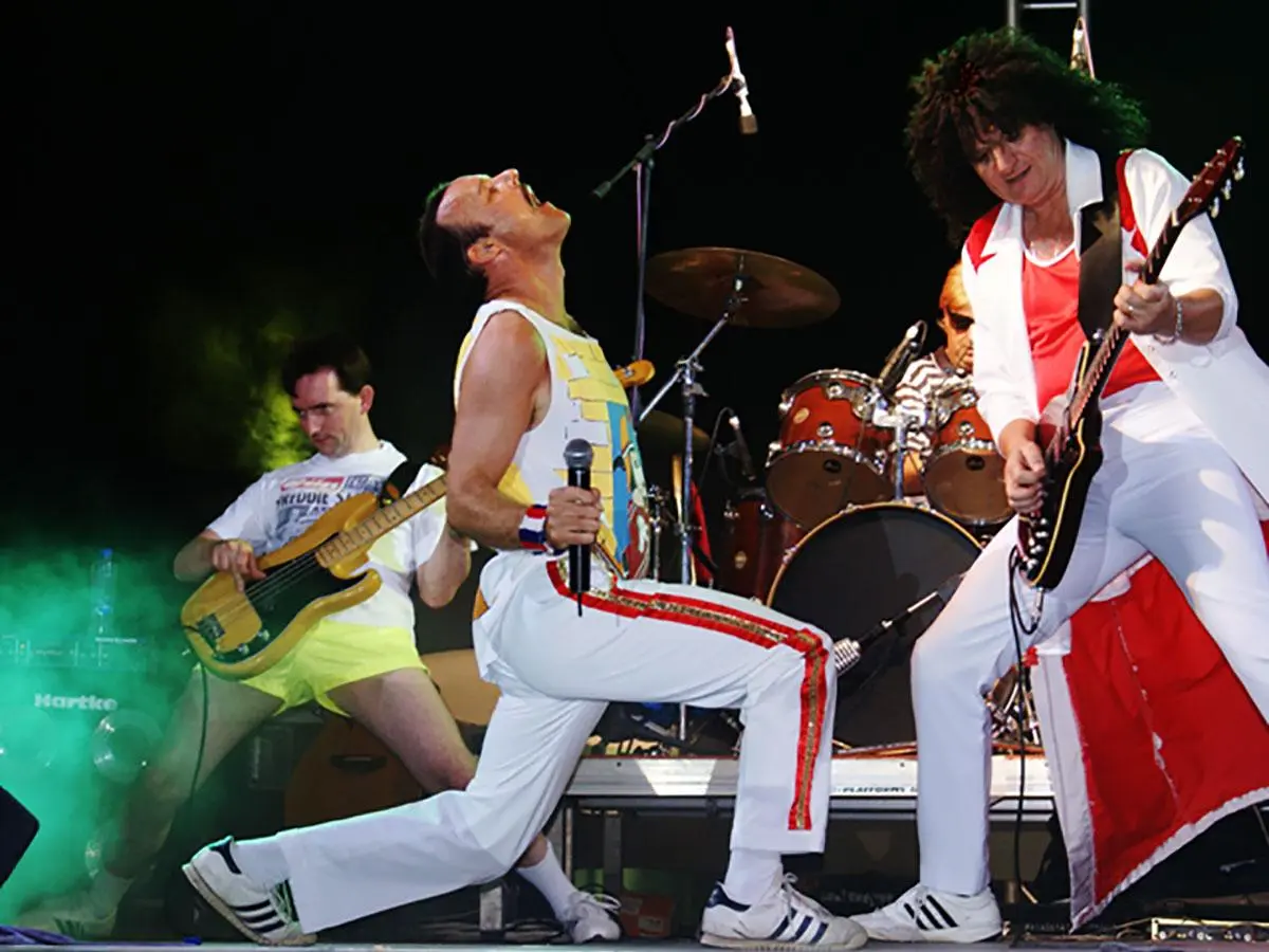 The Bohemians - A Night of Queen
