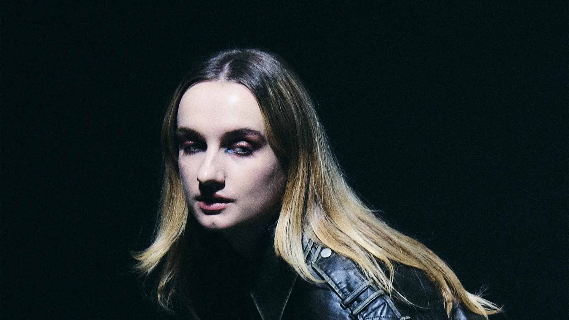 Imogen and the Knife