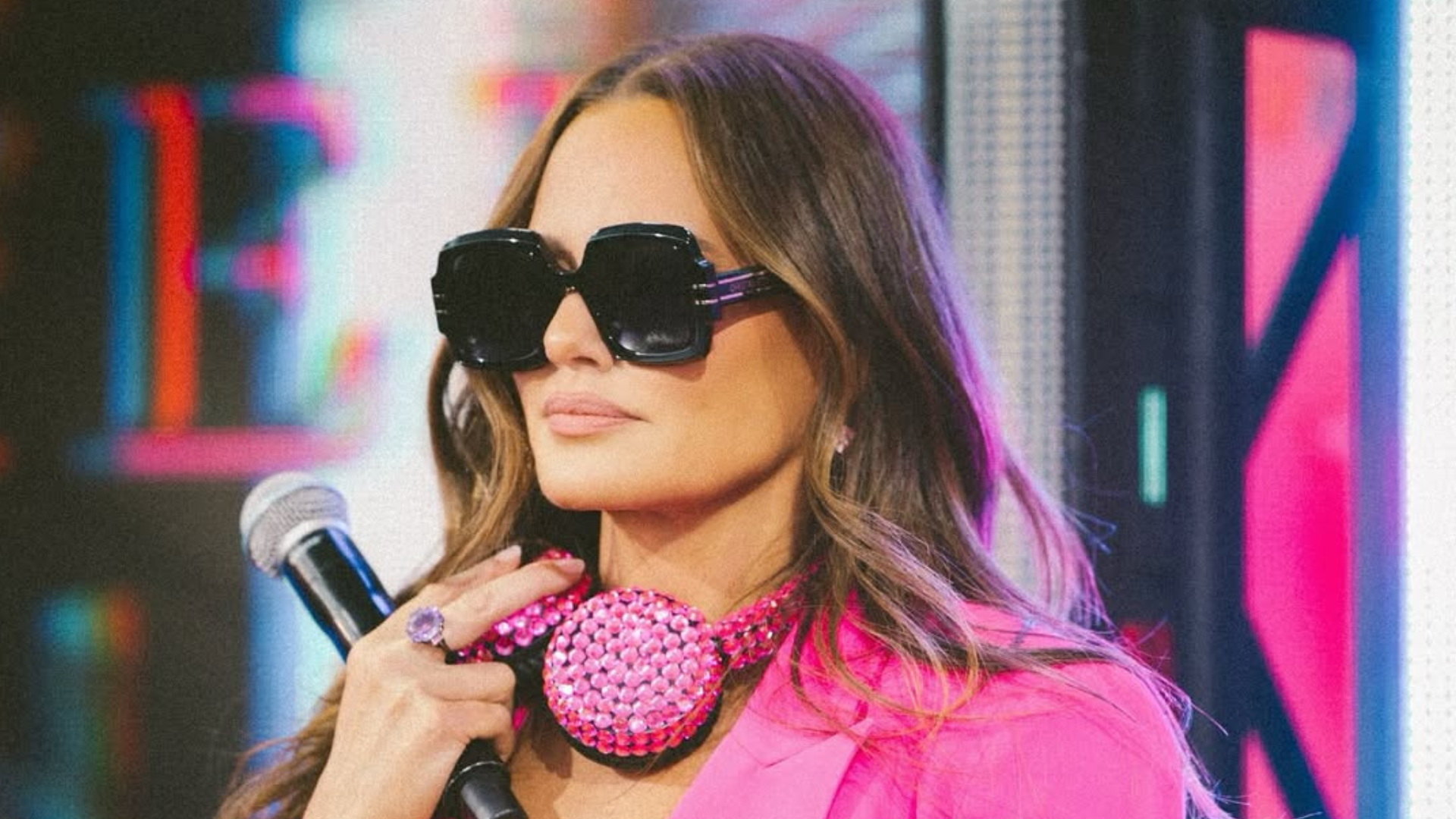 DJ Meredith Marks