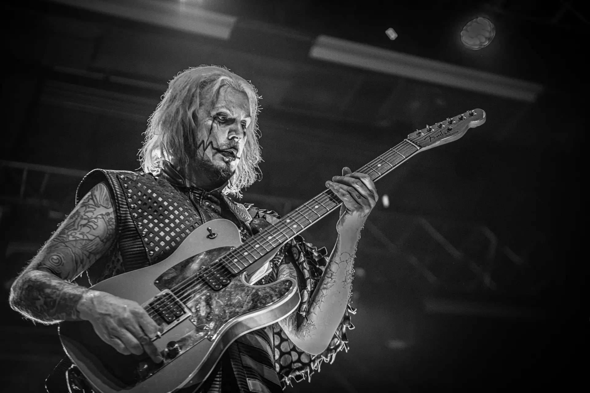 Press photo of John 5