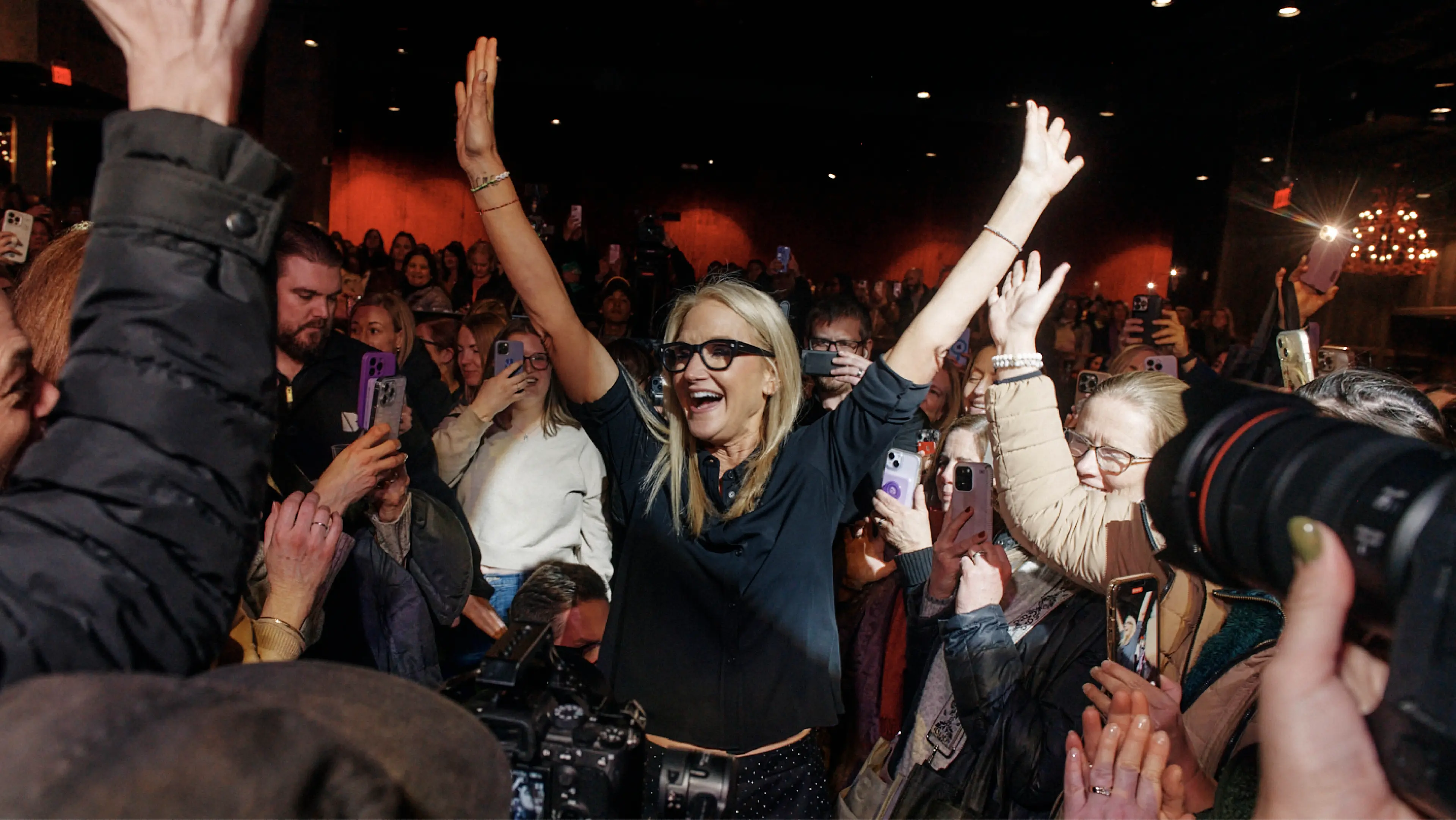 MEL ROBBINS