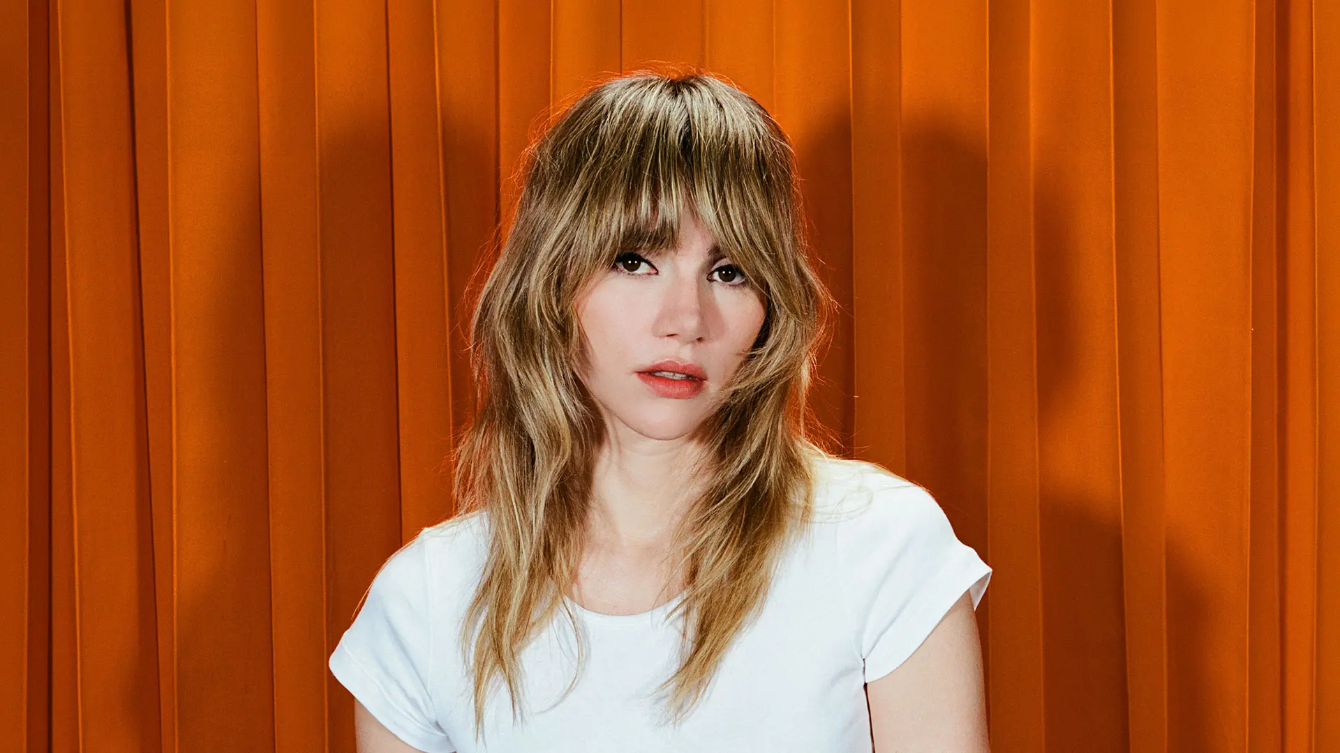 Suki Waterhouse