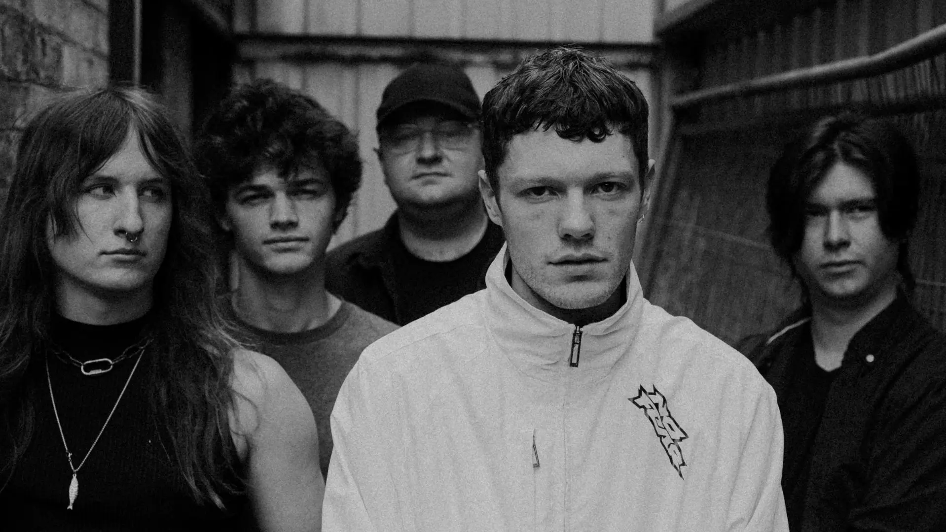 B&W image of heavyskint