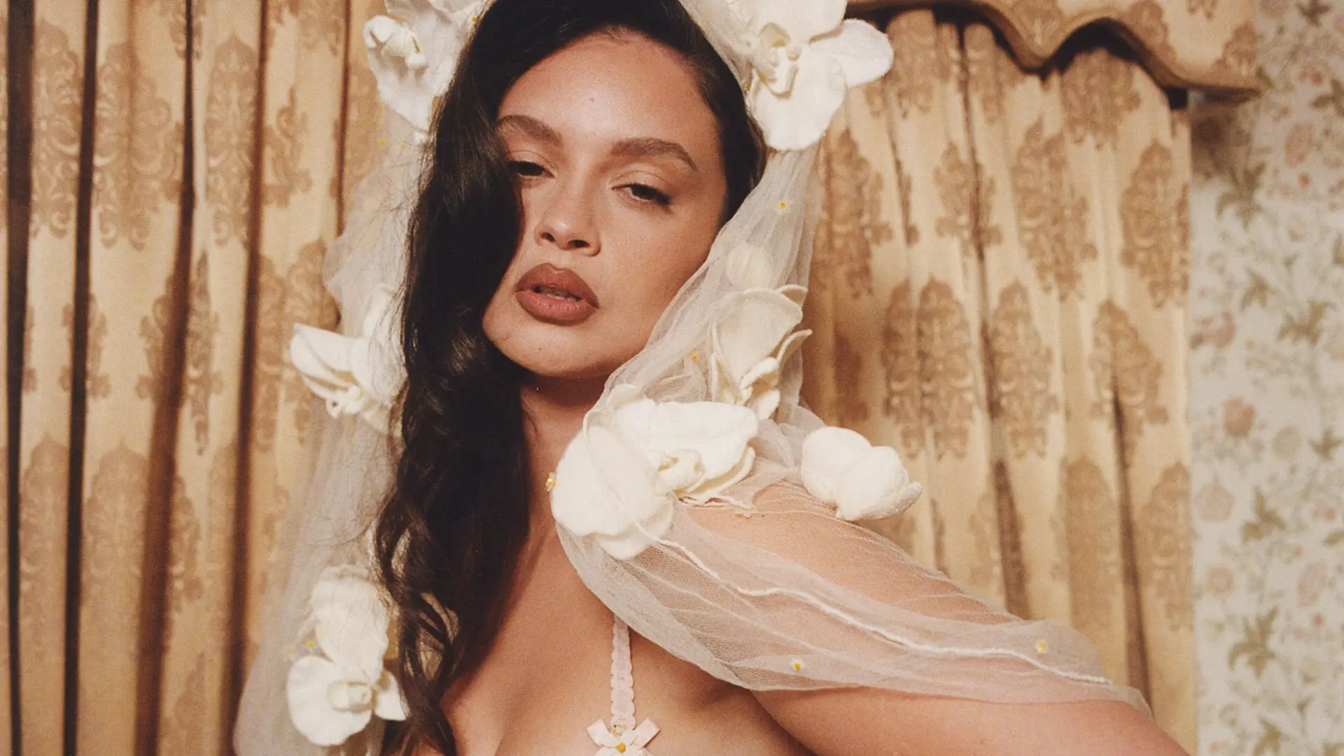 Sabrina Claudio: Fall In Love With Her – The Tour