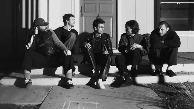 The Neighbourhood - THE WOURLD TOUR