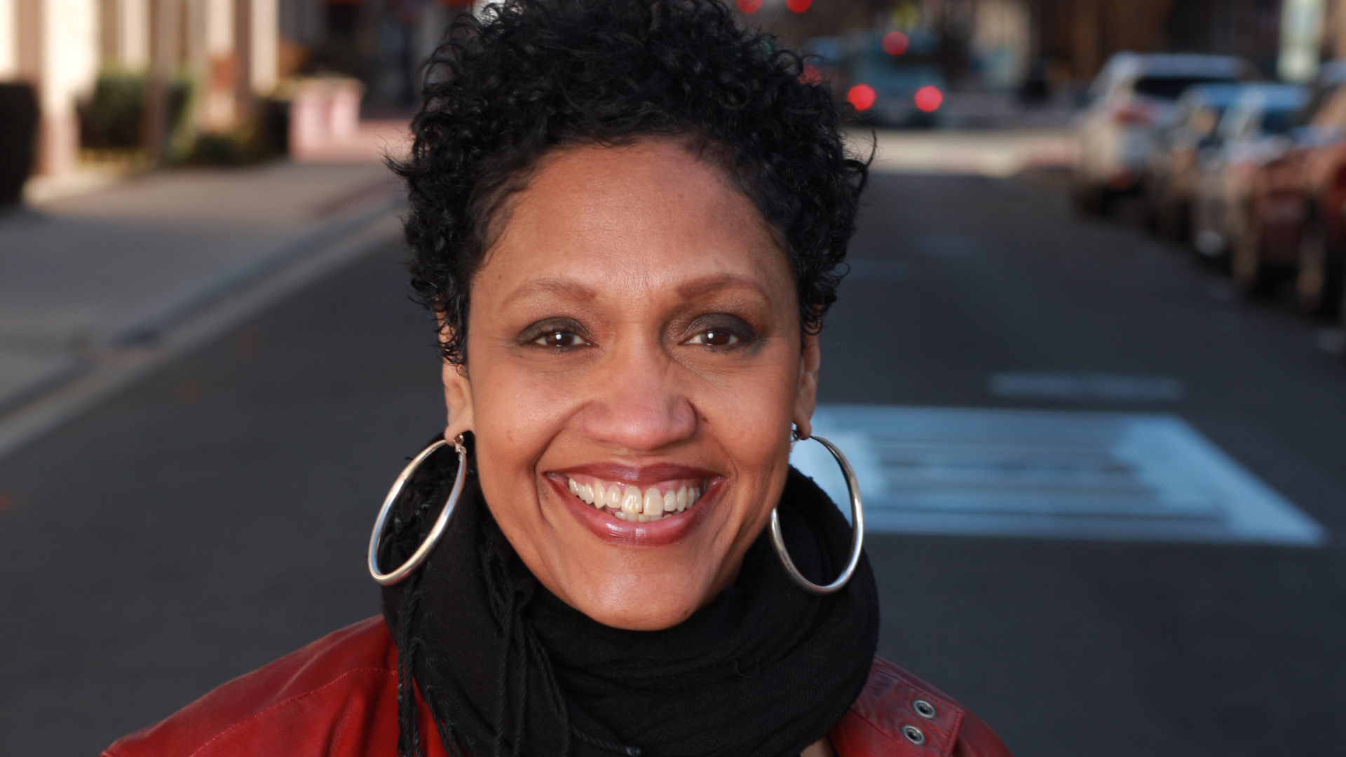 Julie McKnight