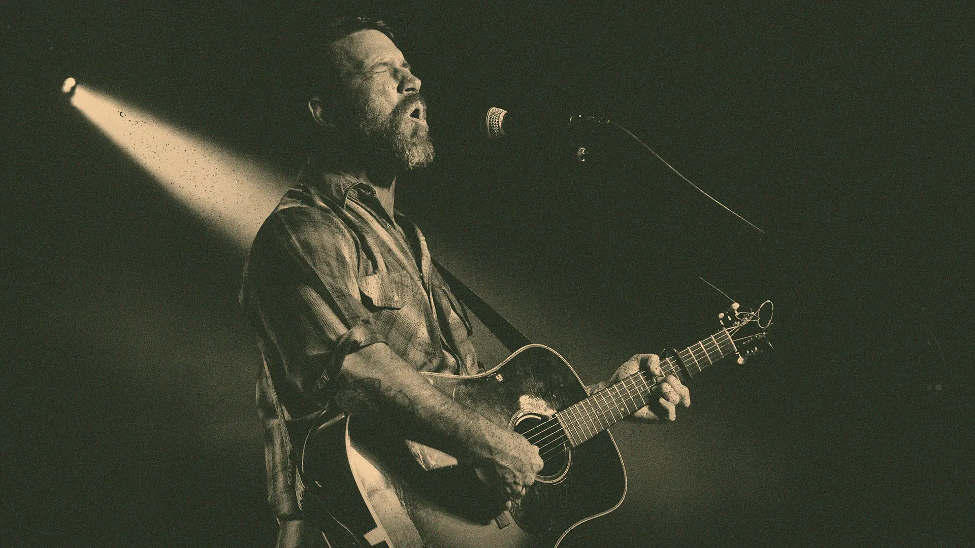 Chuck Ragan