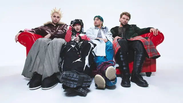 5 Seconds of Summer: Everyone's A Star World Tour